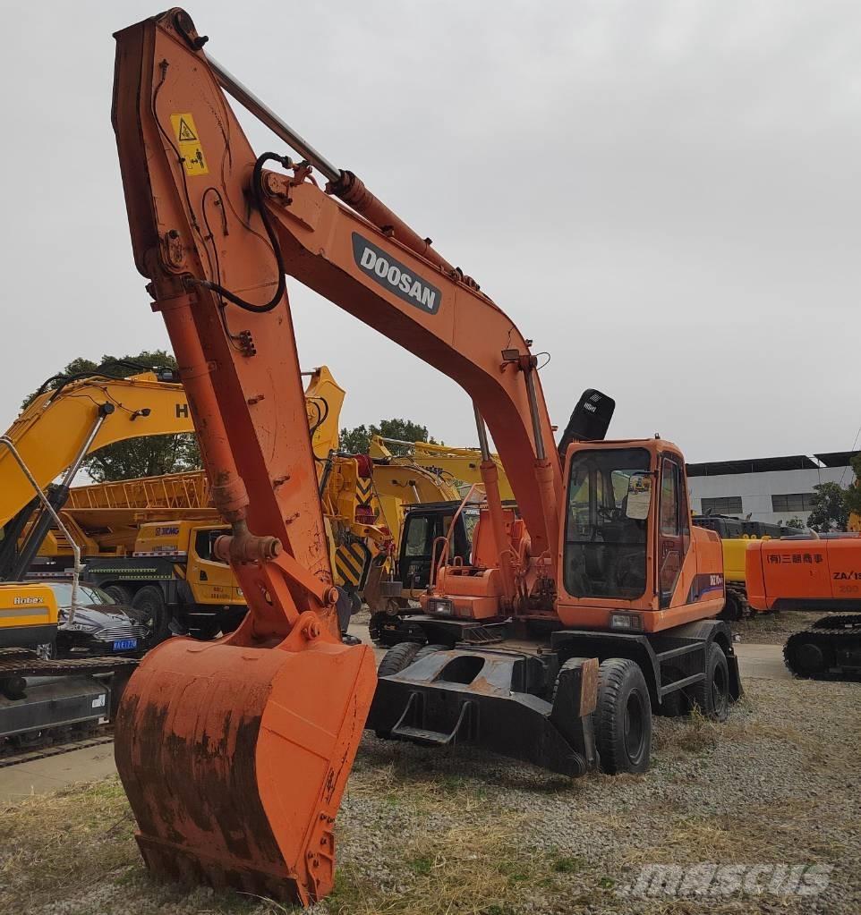 Doosan DH210W-7 Wheeled excavators