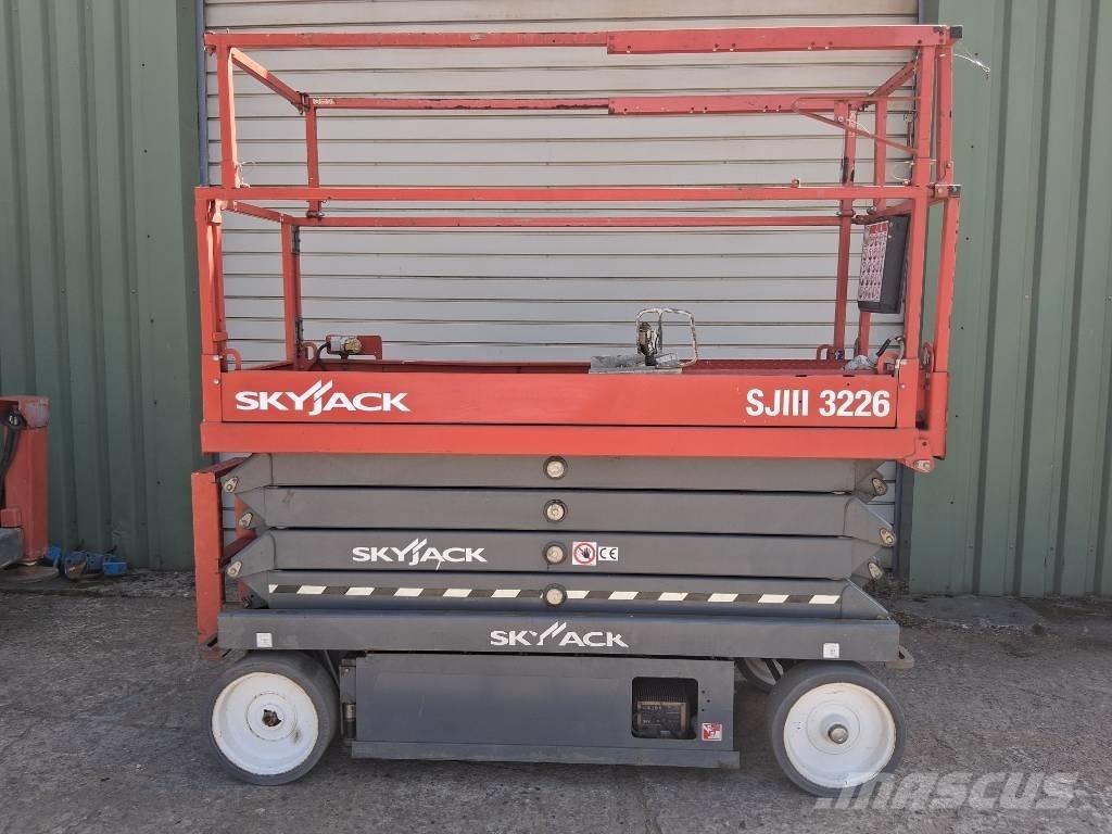 SkyJack SJ III 3226 Scissor lifts