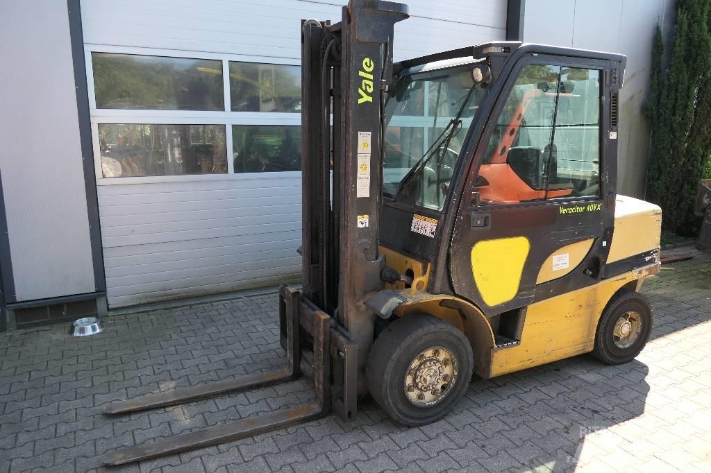 Yale GDP40 VX5 Diesel trucks
