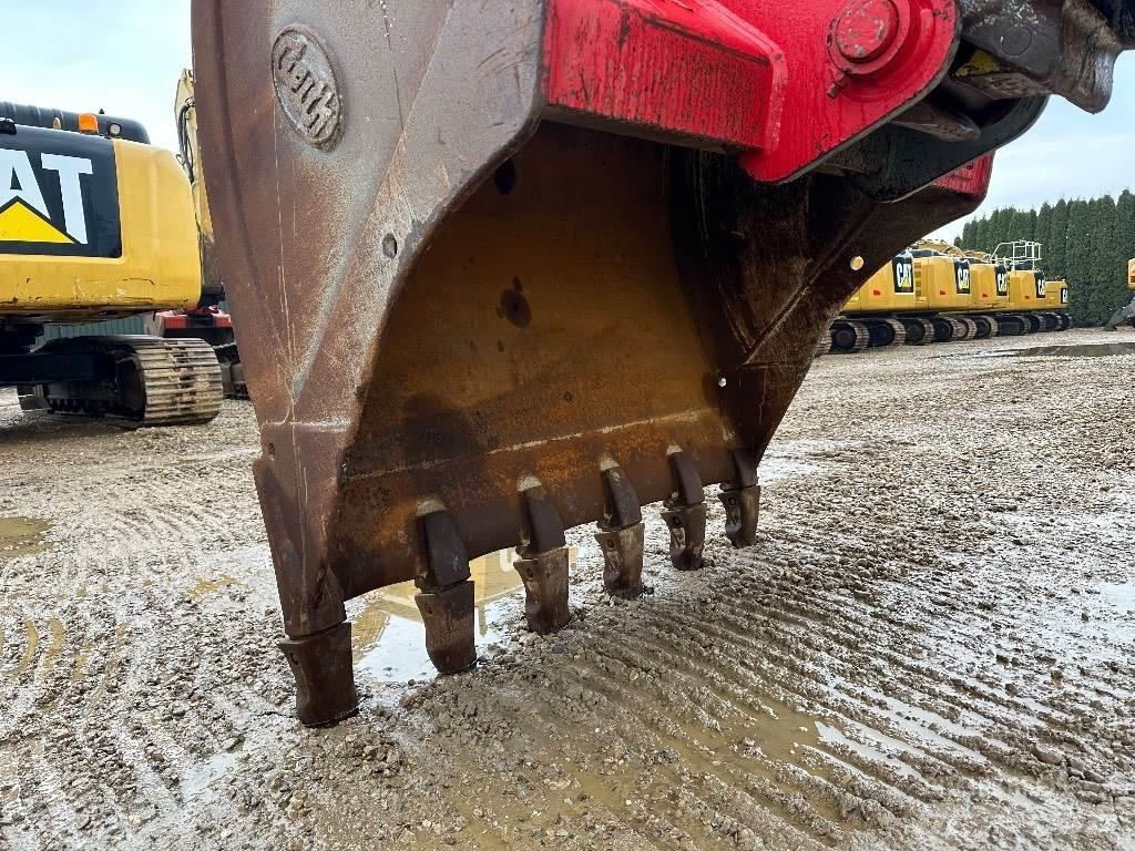 Volvo EC 220 EL Crawler excavators
