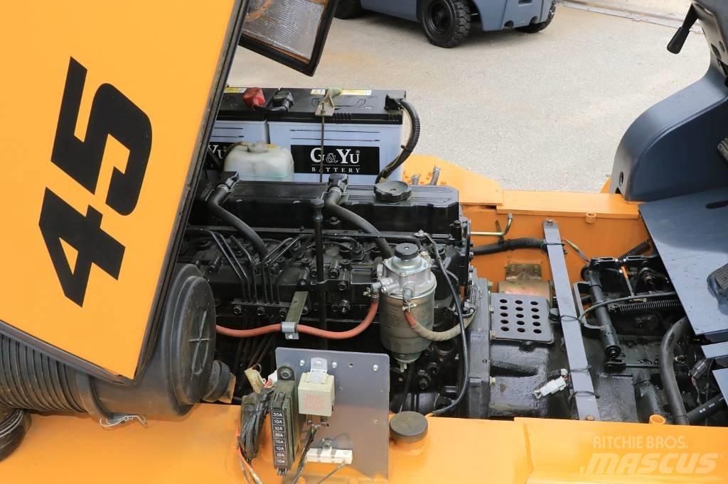 TCM FD45T Diesel trucks