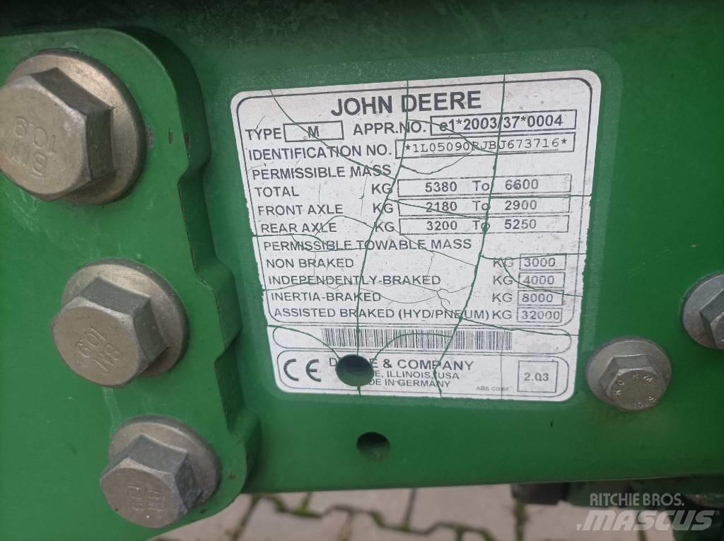 John Deere 5090 R Tractors