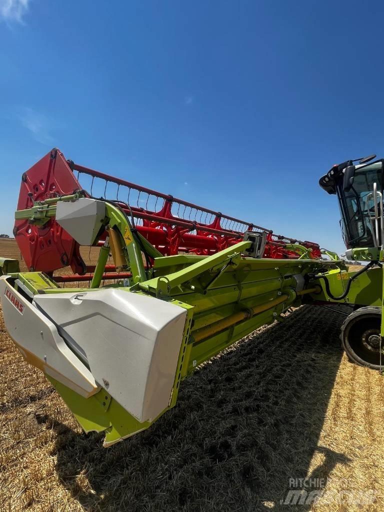 CLAAS Lexion 770 TT Combine harvesters