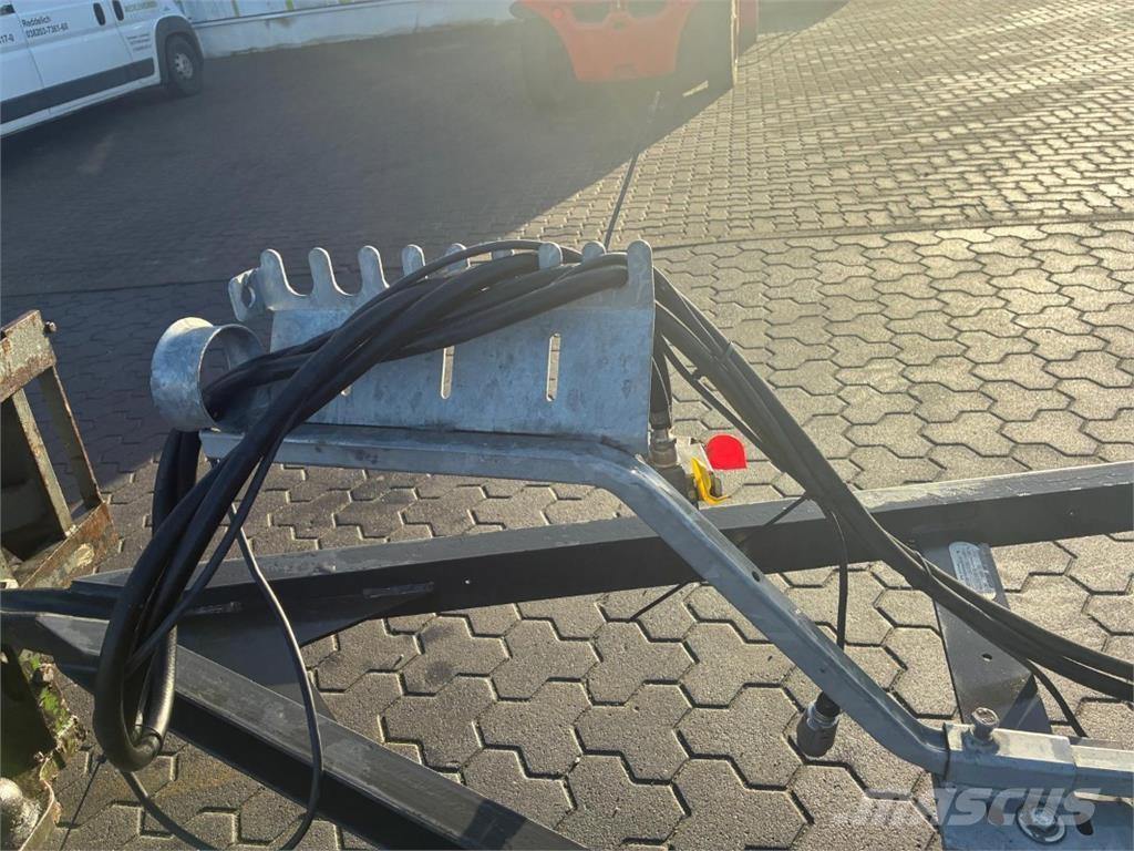 Fliegl DPW 180 B Bale trailers