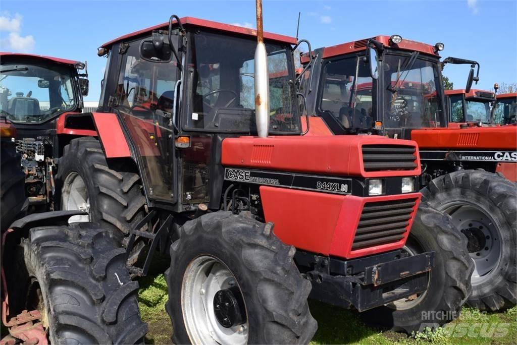 Case IH 844 XL Tractors