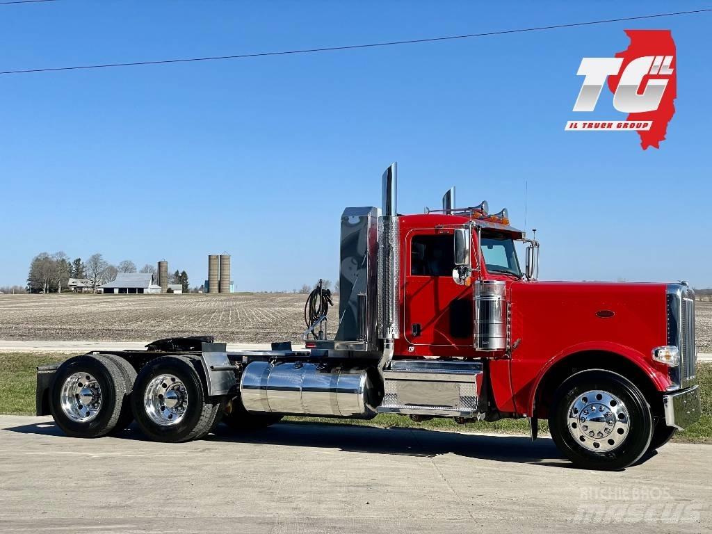 Peterbilt 389 Prime Movers