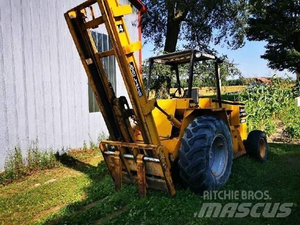 Load Lifter 2214-3 Rough terrain truck