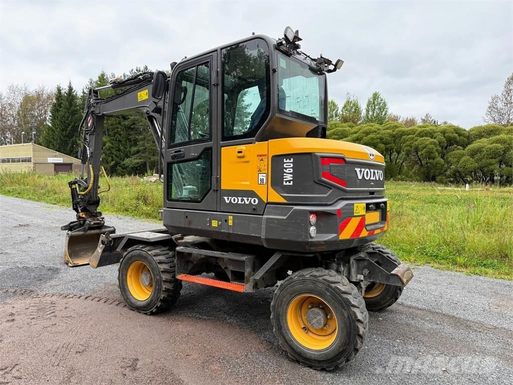 Volvo EW60 E Wheeled excavators