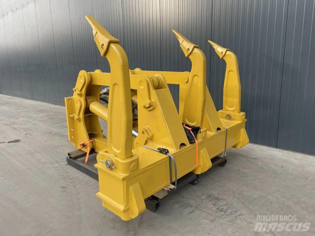 Komatsu D85 Scarifiers