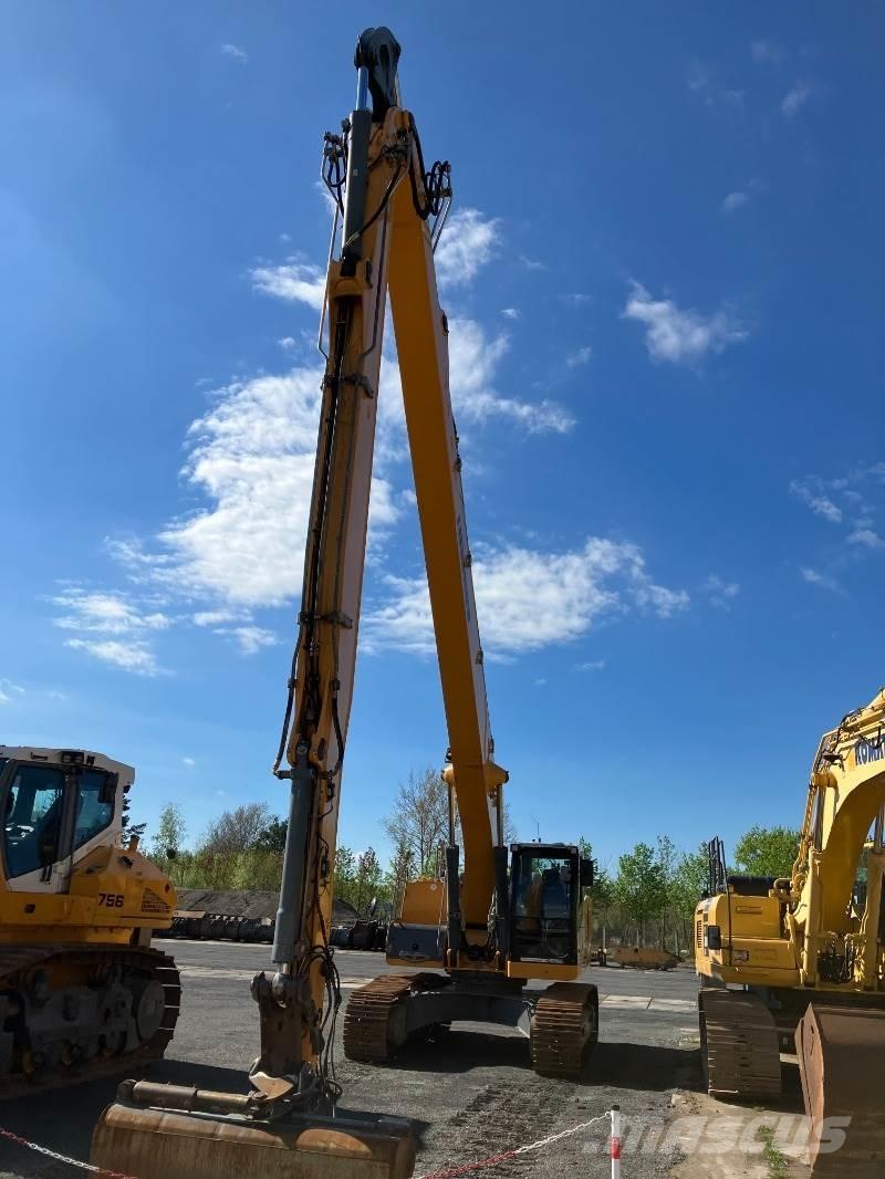 Liebherr R936 Crawler excavators