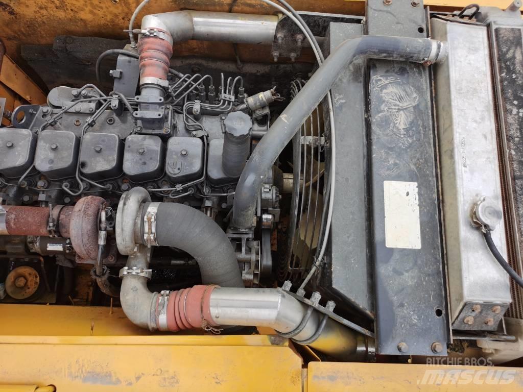 Hyundai R225LC-7 Crawler excavators