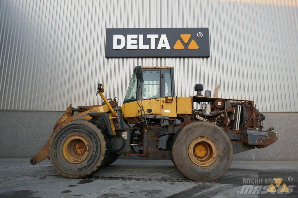 Komatsu WA470-6 Wheel loaders