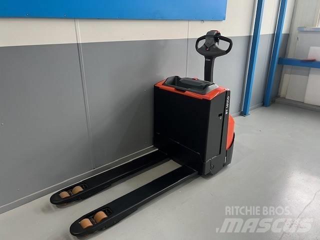 Toyota LWE160 Low lifter