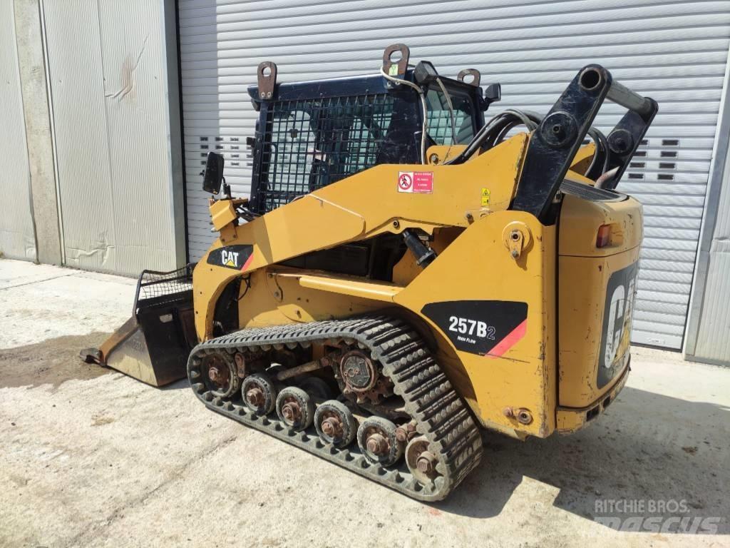CAT 257 B 2 Crawler loaders