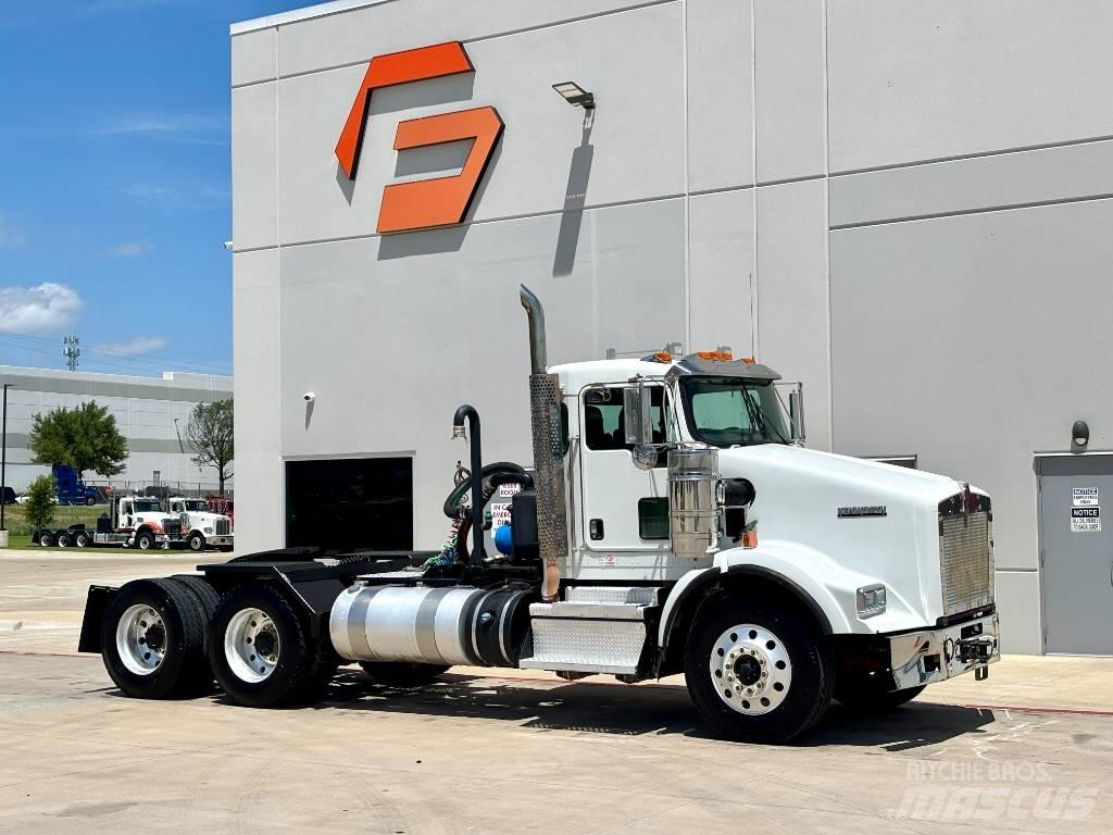 Kenworth T 800 Prime Movers