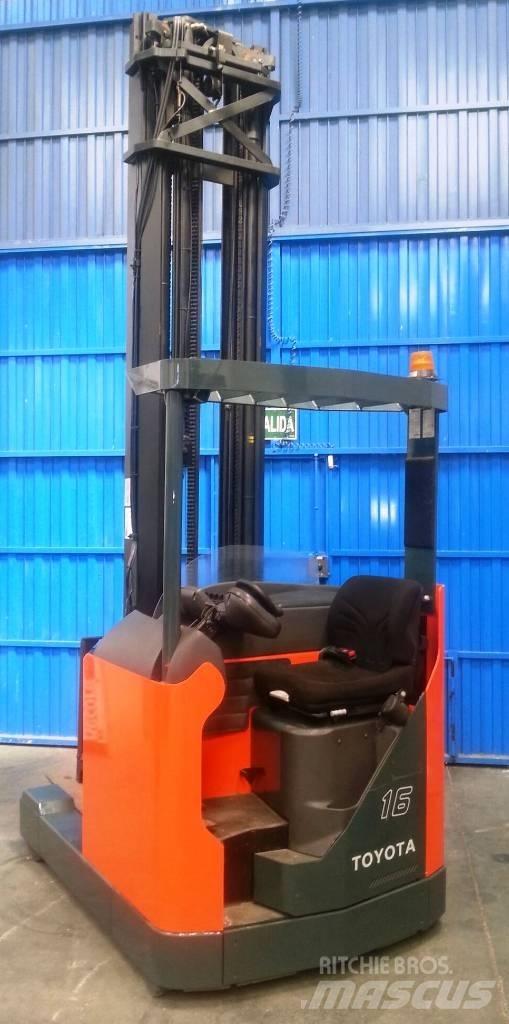 Toyota 7 FBRE 16 Reach truck