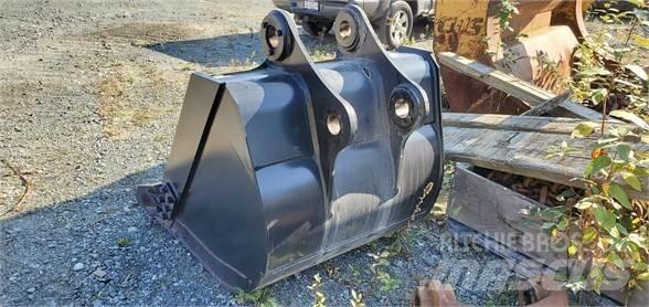 Hitachi  Buckets