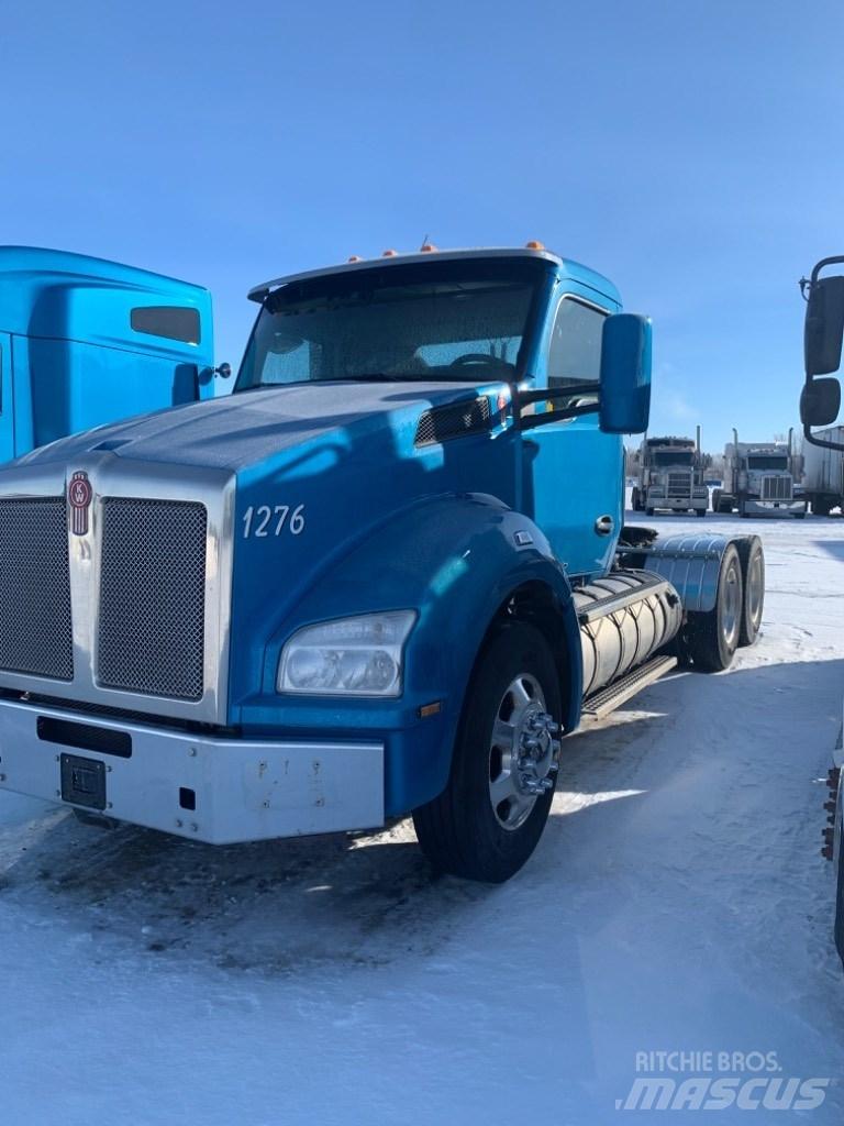 Kenworth T-880 Prime Movers