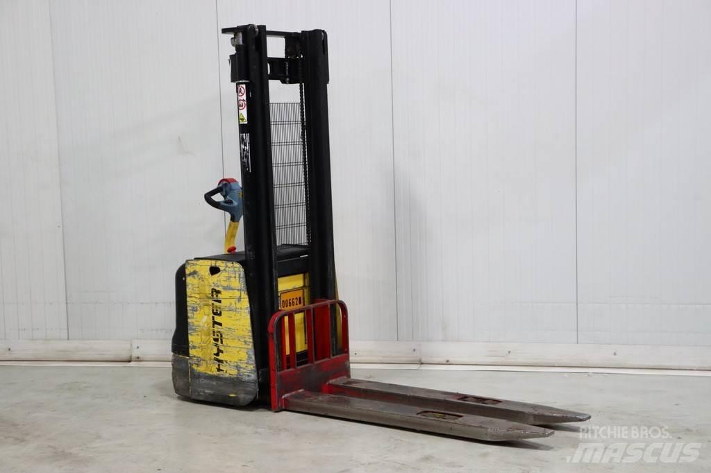 Hyster S1.4 Pedestrian stacker