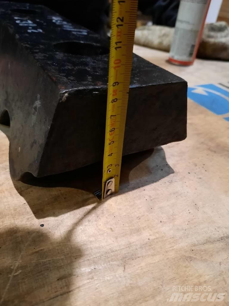 Pegson 800x550 Crushers