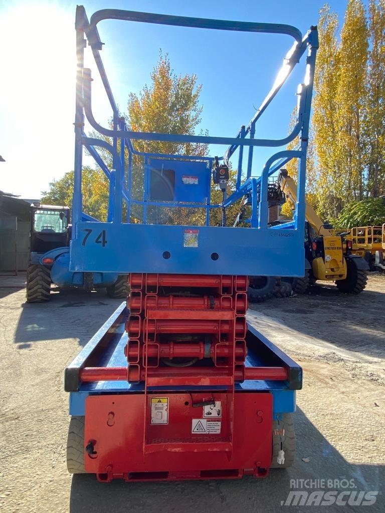 Haulotte Compact 12 Scissor lifts