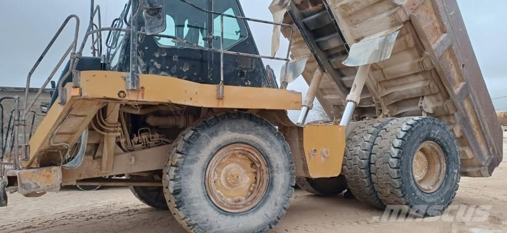 CAT 773 F Rigid dump trucks
