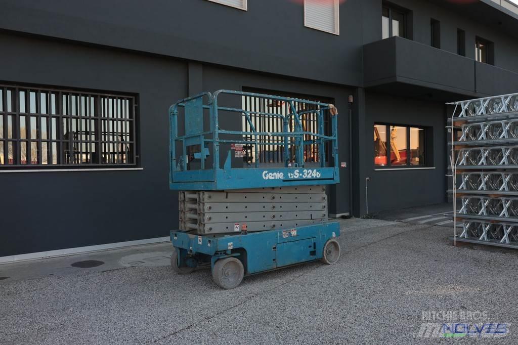 Genie GS3246 Scissor lifts