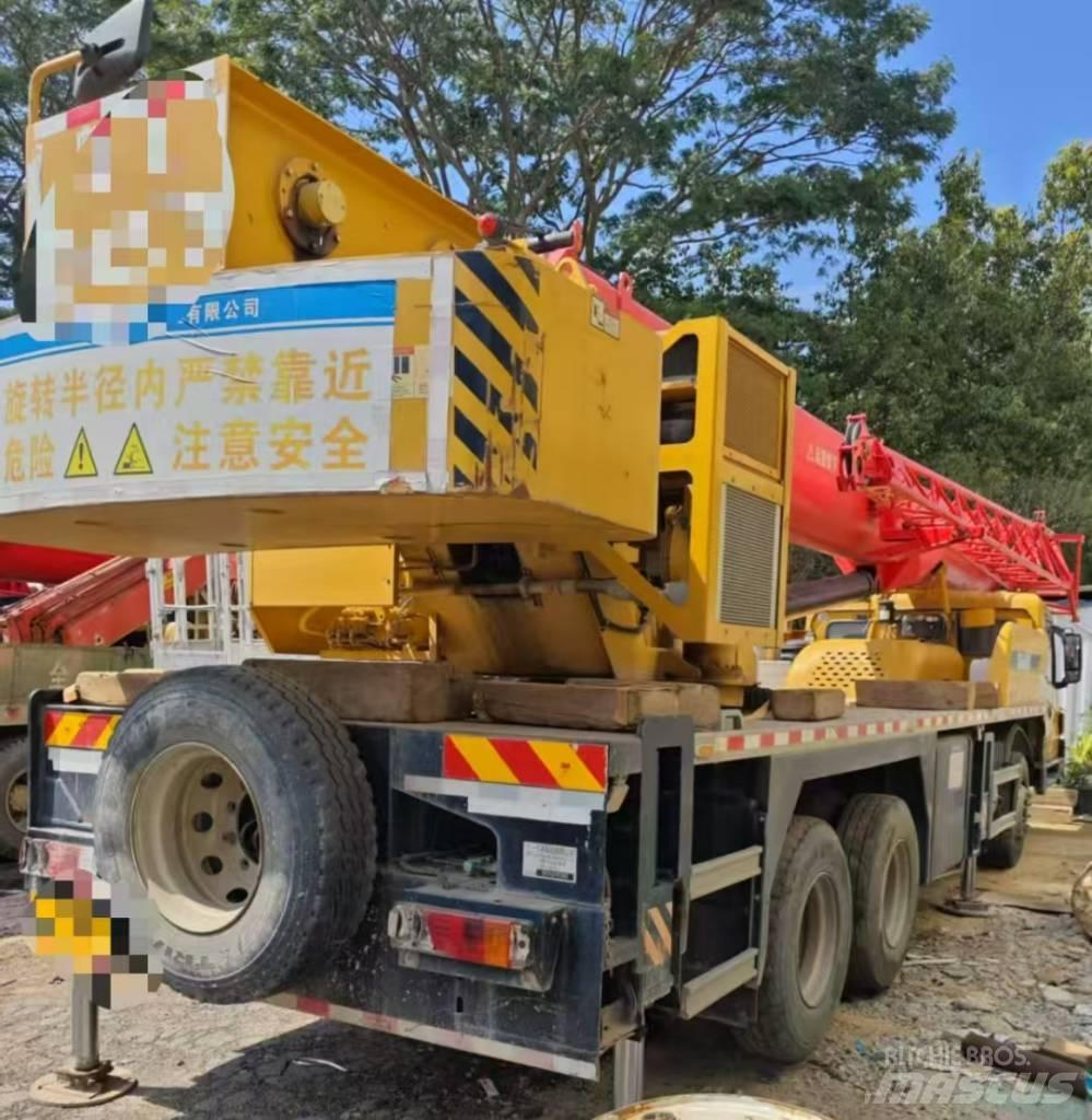 Sany STC250S All terrain cranes