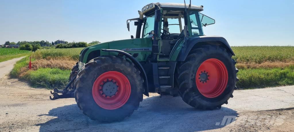 Fendt 920 Vario Tractors