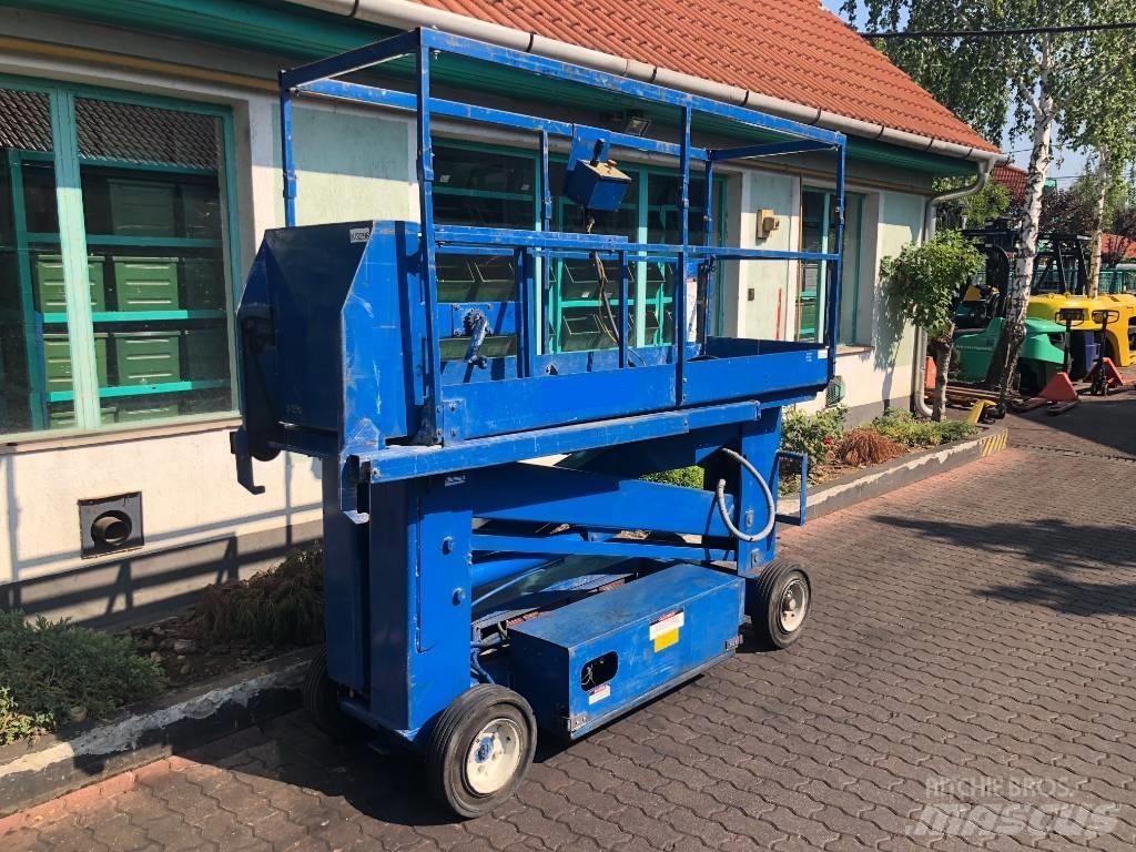 UpRight SL20   V-3296 Used Personnel lifts and access elevators