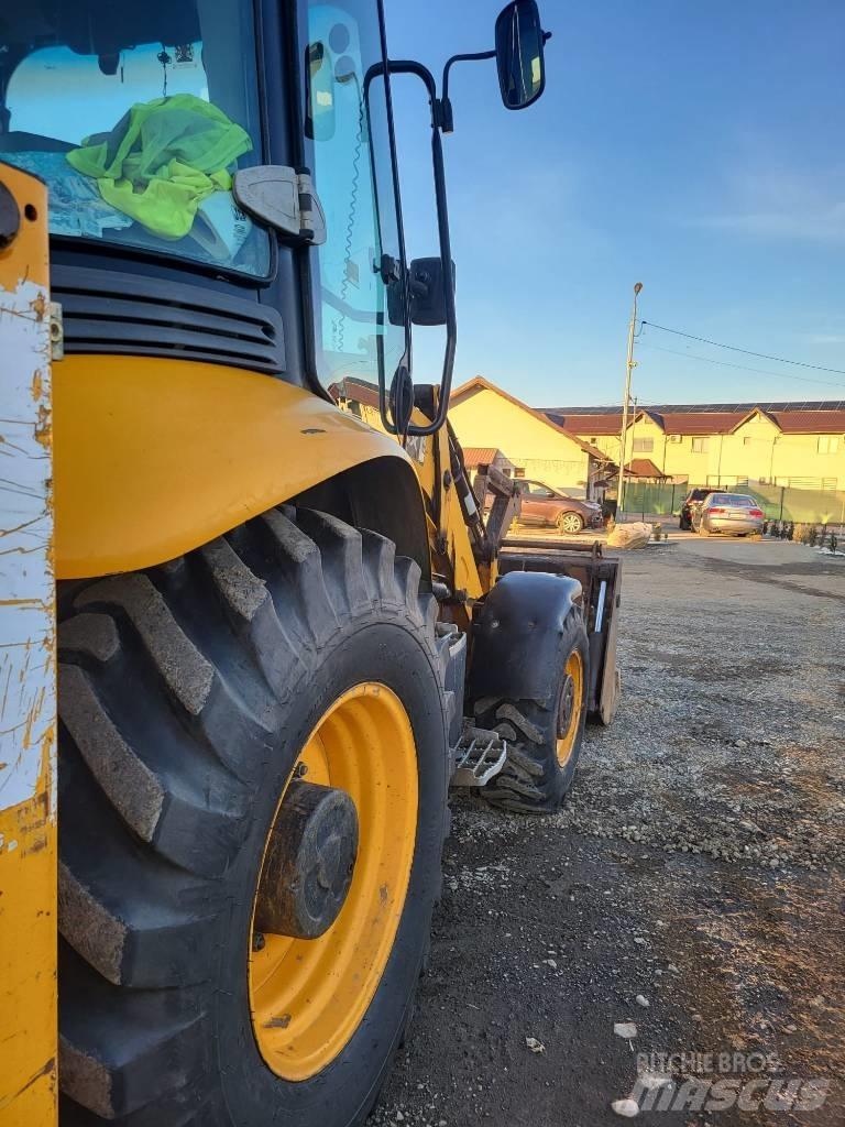 JCB 3 CX Backhoe