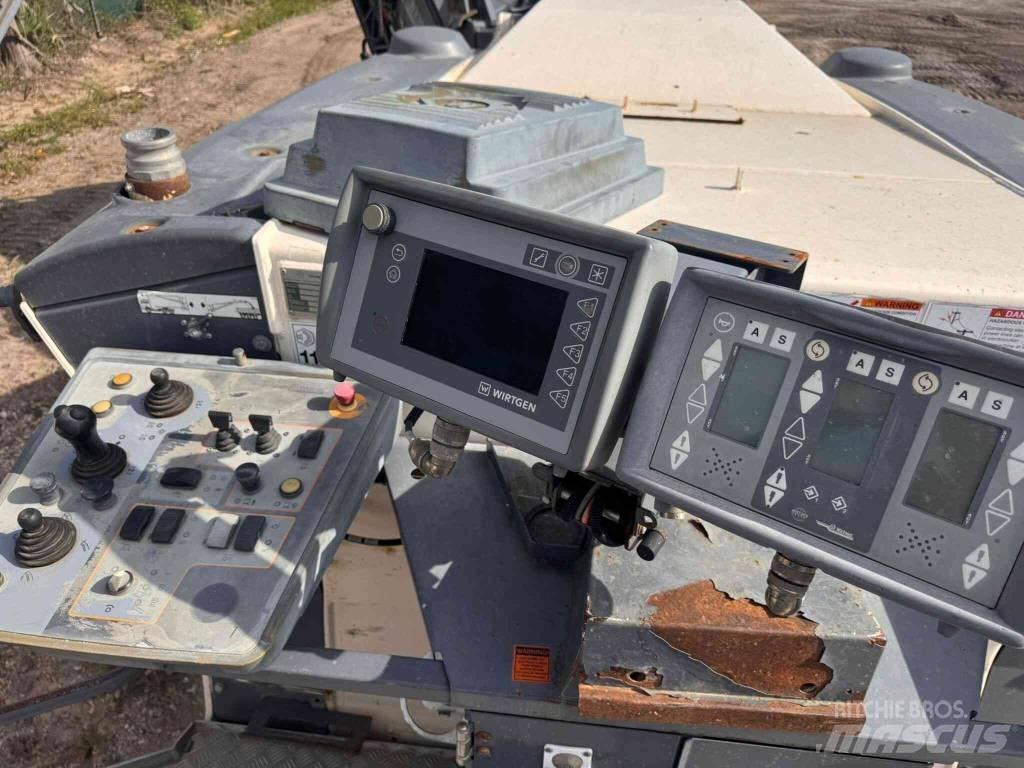 Wirtgen W250 Asphalt cold milling machines