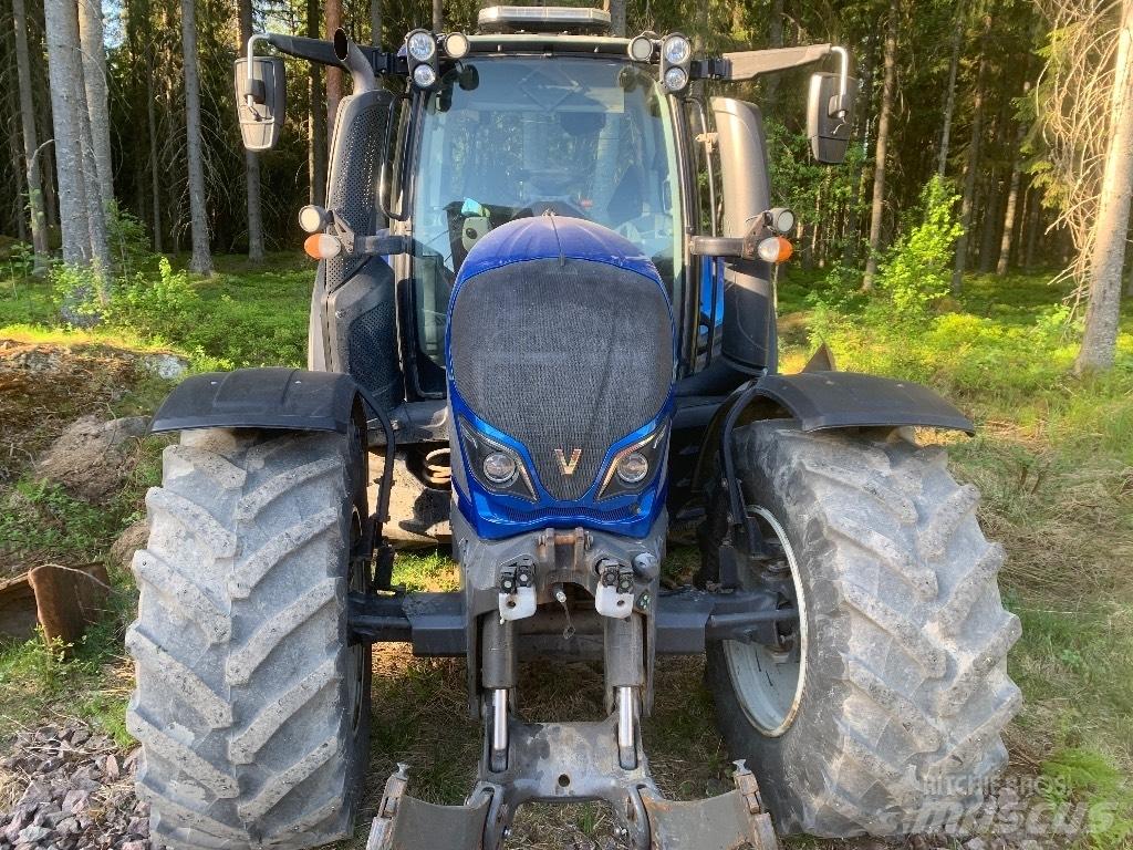 Valtra N 174 Tractors