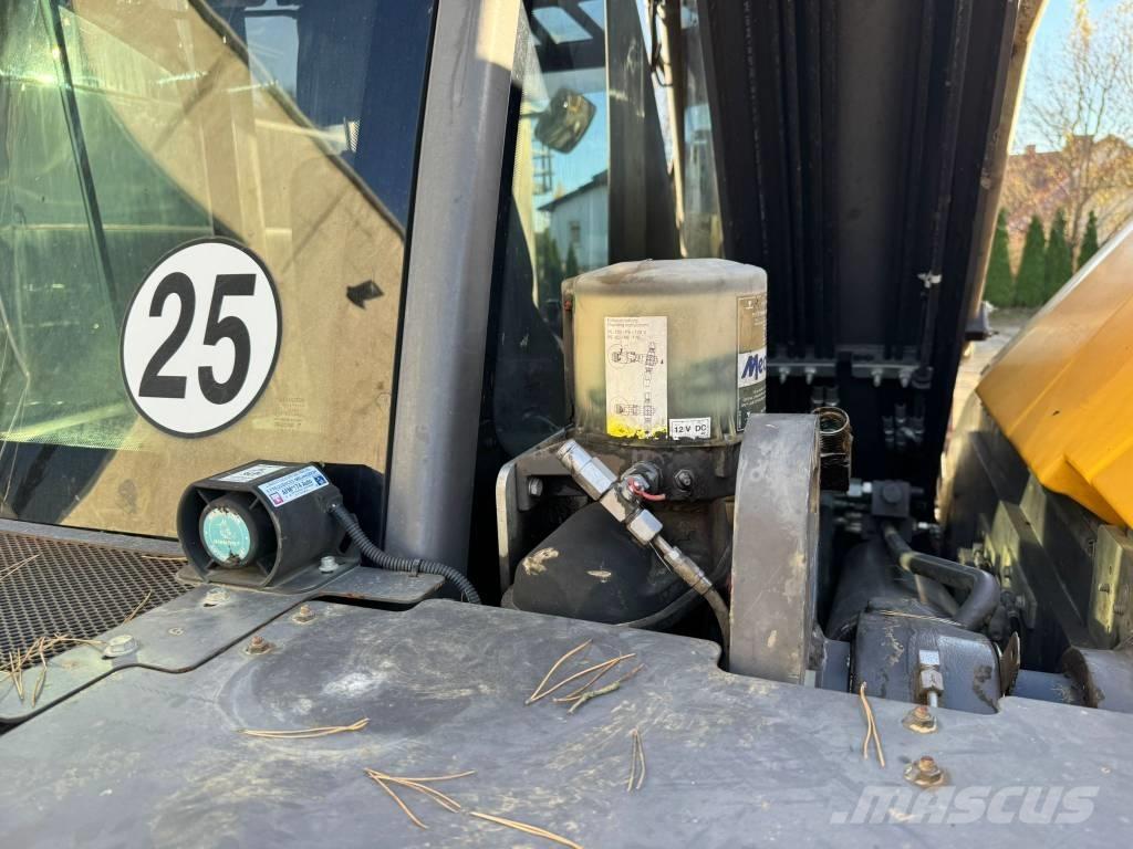 Mecalac 15 MWR Wheeled excavators