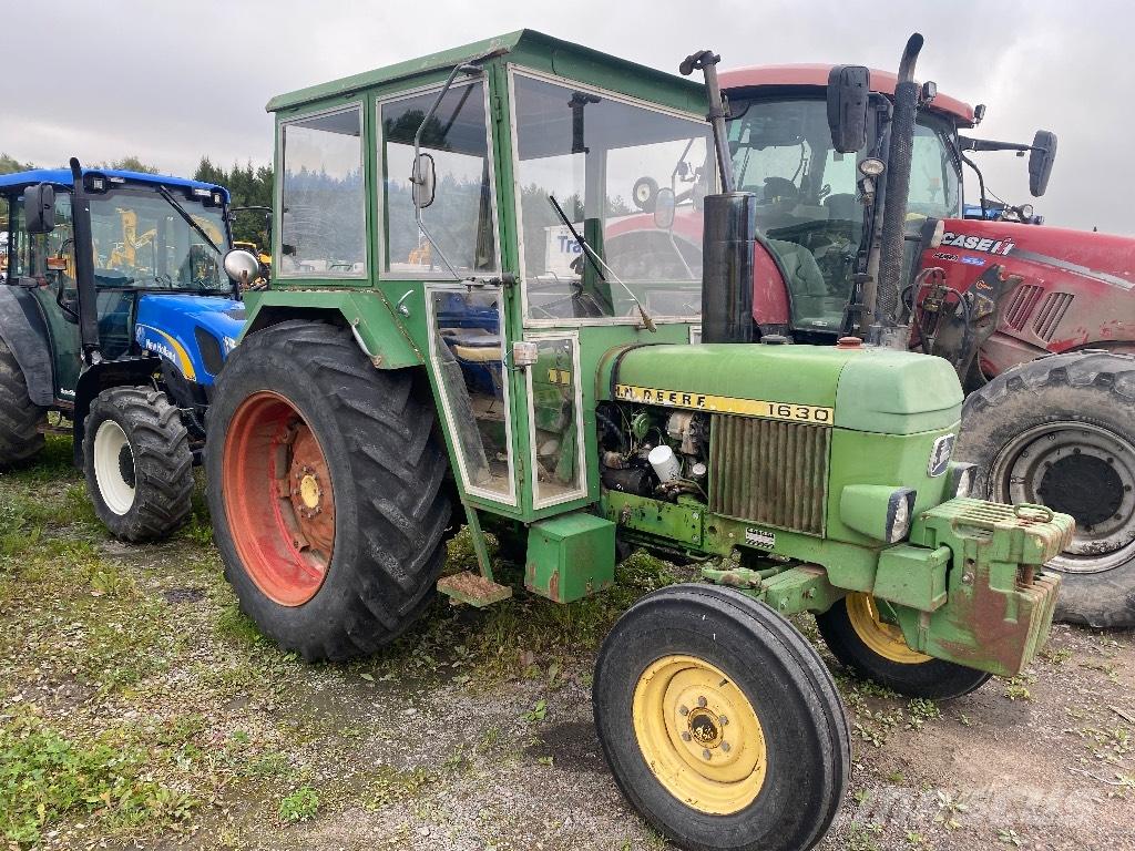 John Deere 1630 Tractors