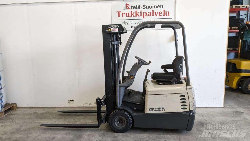 Crown SC3210-1.3 Electric forklift trucks