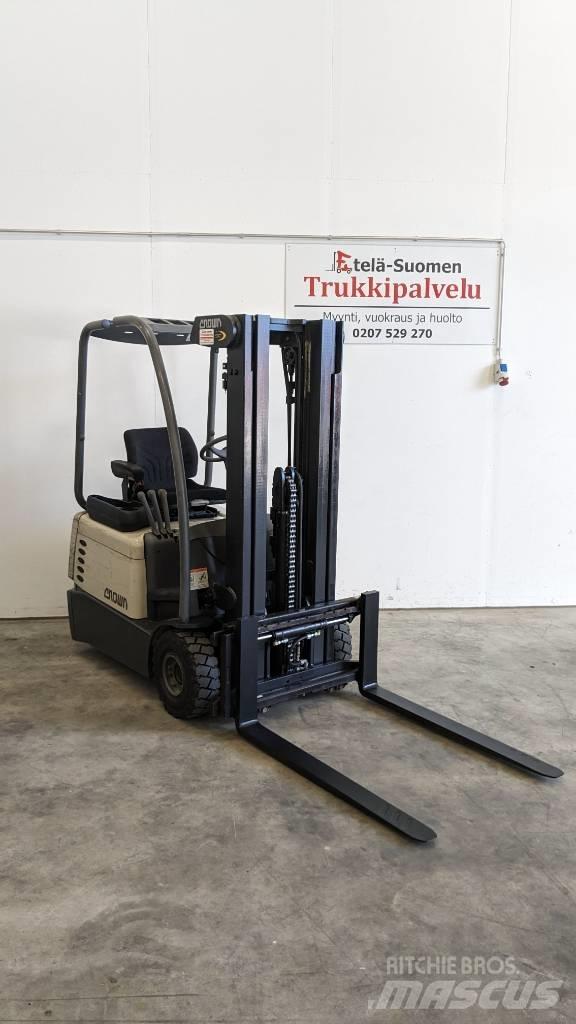 Crown SC3210-1.3 Electric forklift trucks