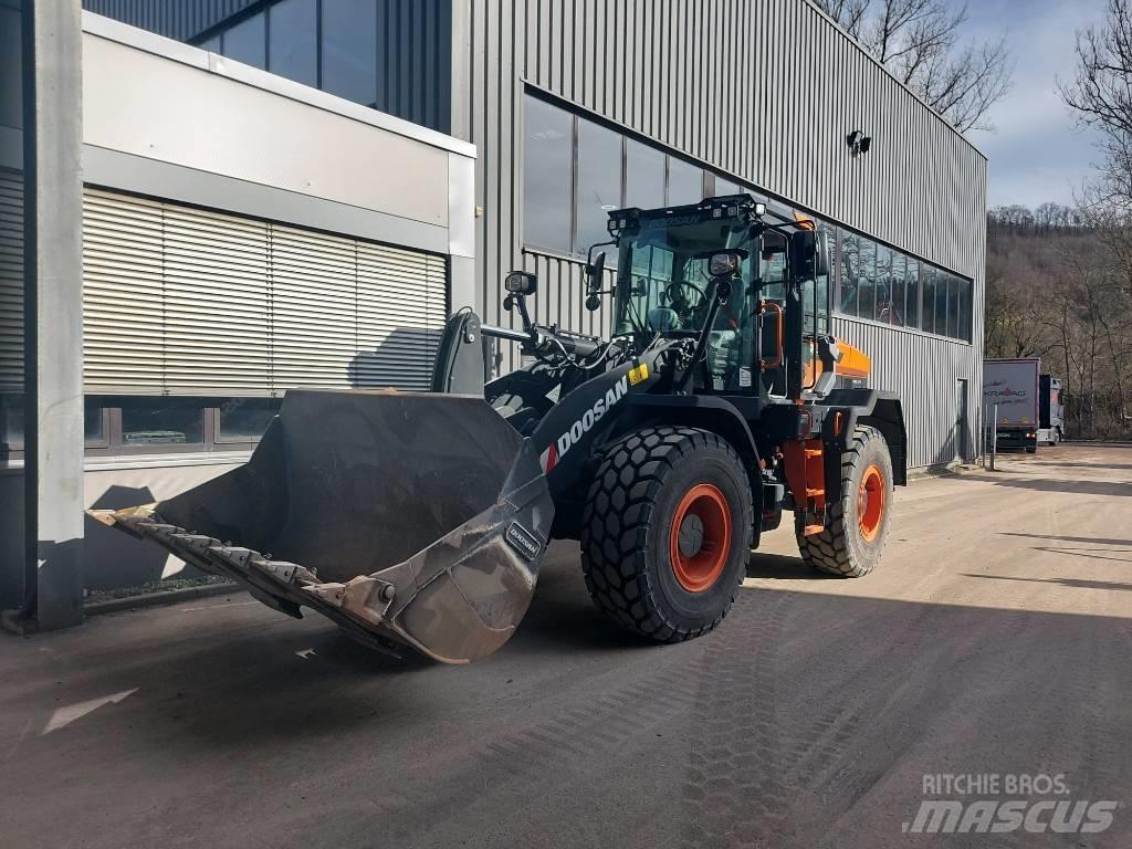Develon DL 200-7 Wheel loaders