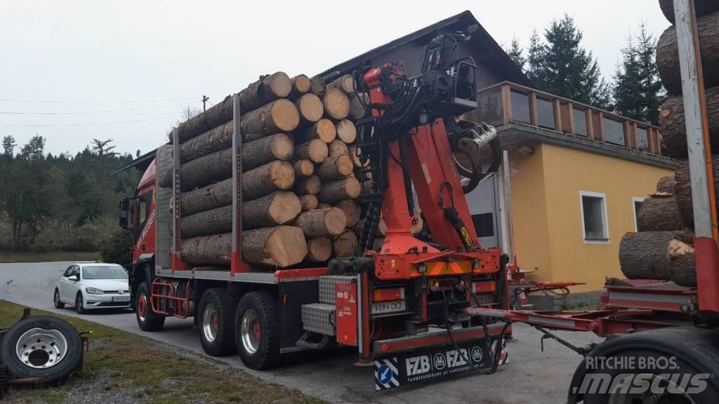 Iveco Trakker 450 Truck mounted cranes