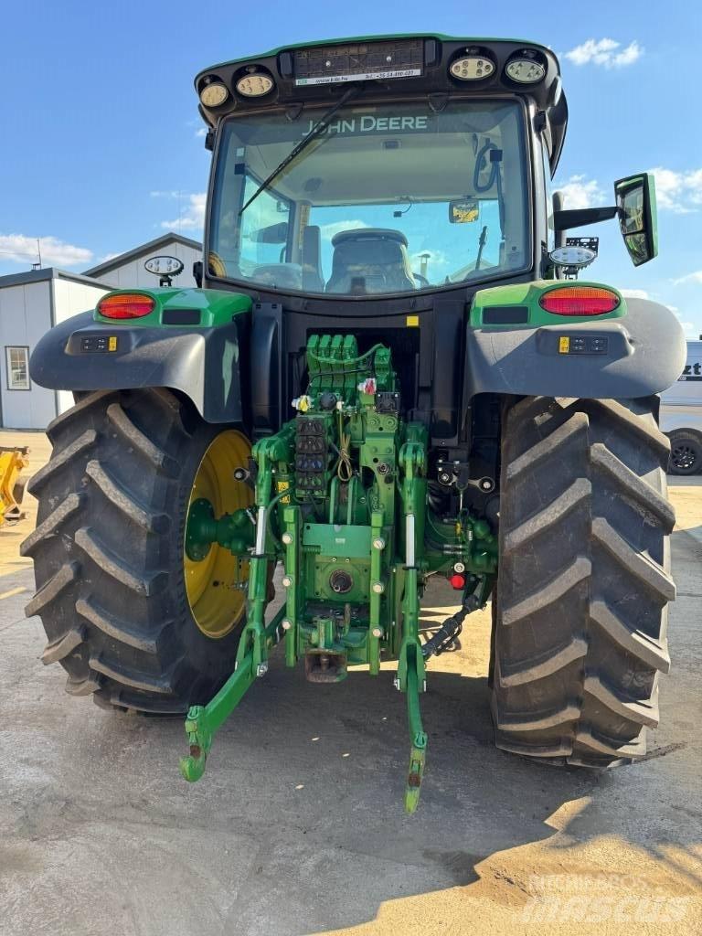  Jhon Deere 6R110 Tractors