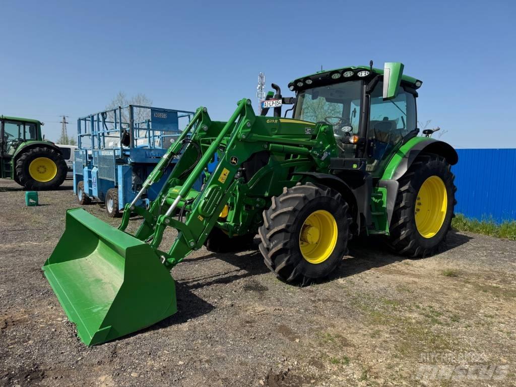  Jhon Deere 6R110 Tractors