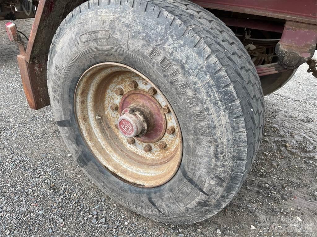 Oelkers DKP18 Bale trailers