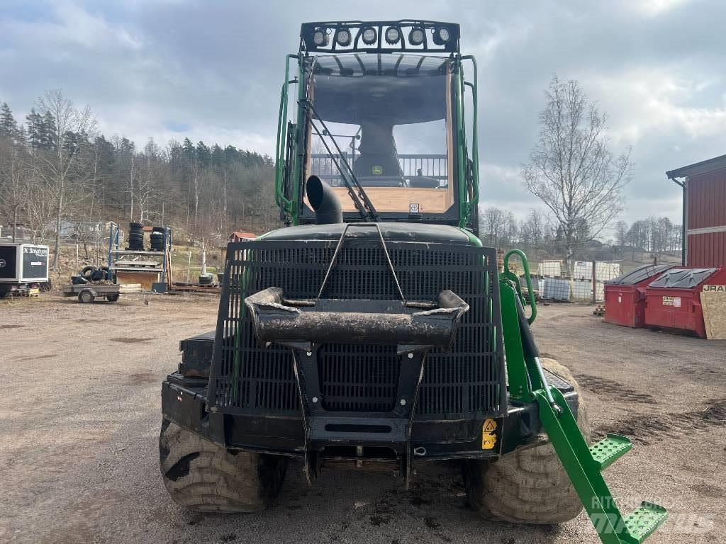 John Deere 810 E Forwarders