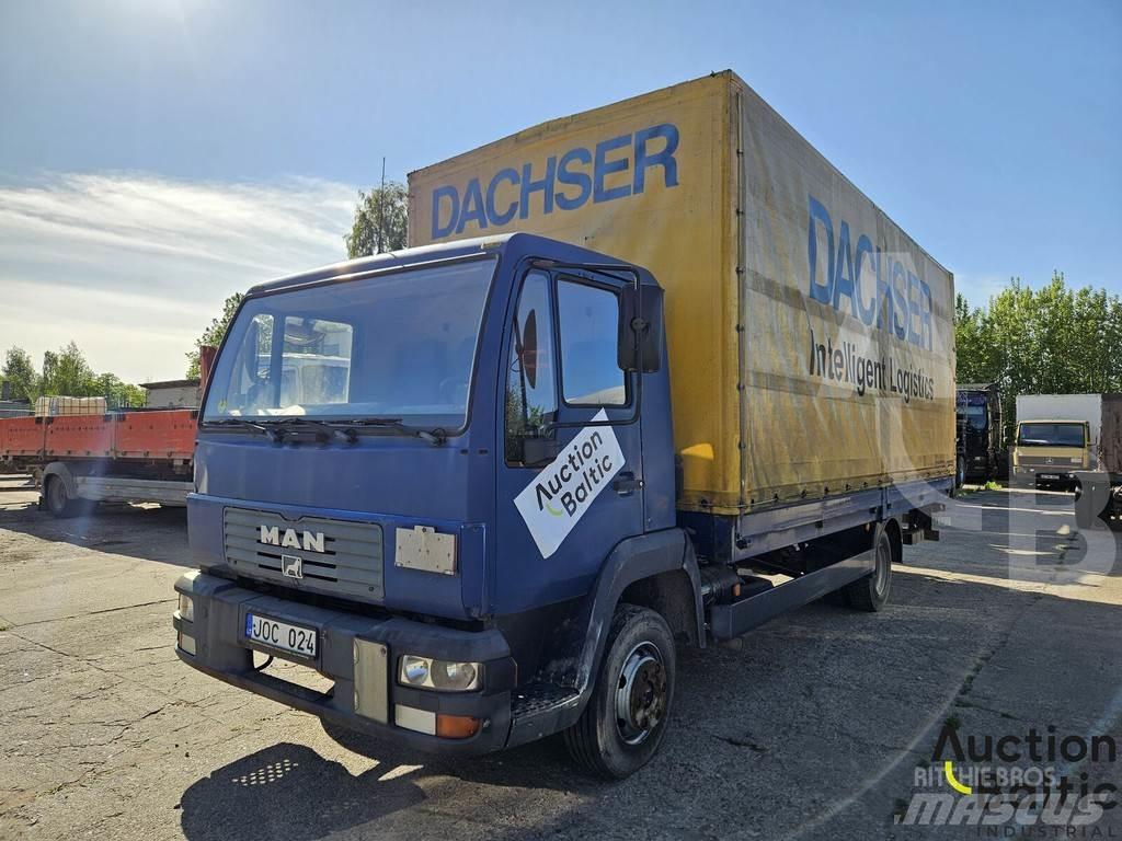 MAN 8.180 Curtain sider trucks