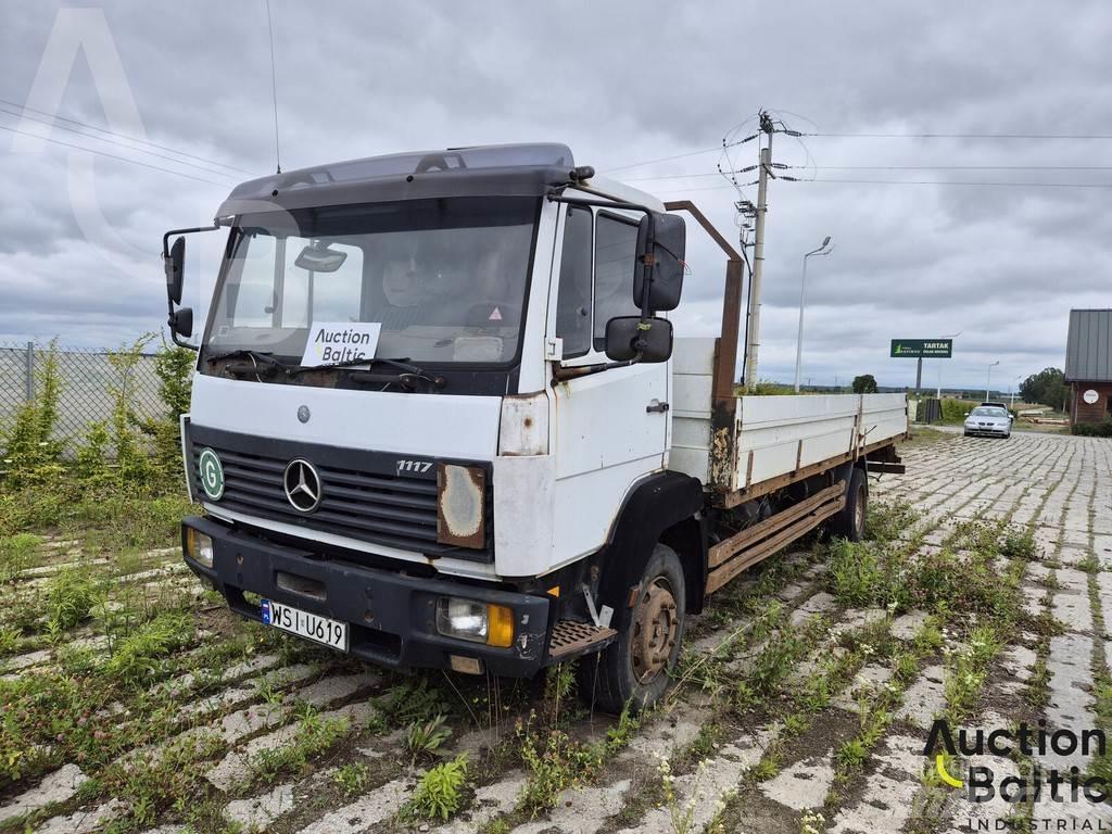 Mercedes-Benz 1117 Flatbed / Dropside trucks