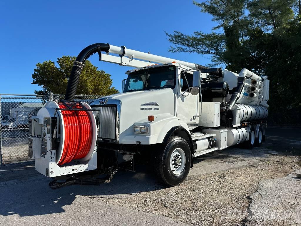 Western Star 4900 SA Commercial vehicle