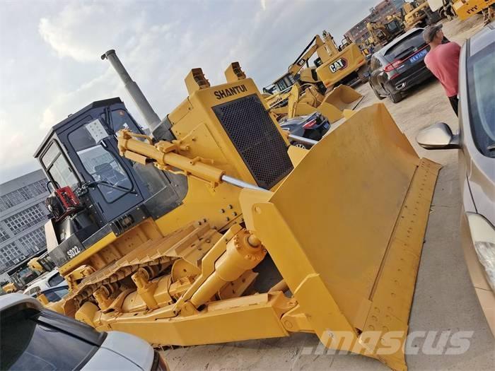 Shantui SD22 Crawler dozers