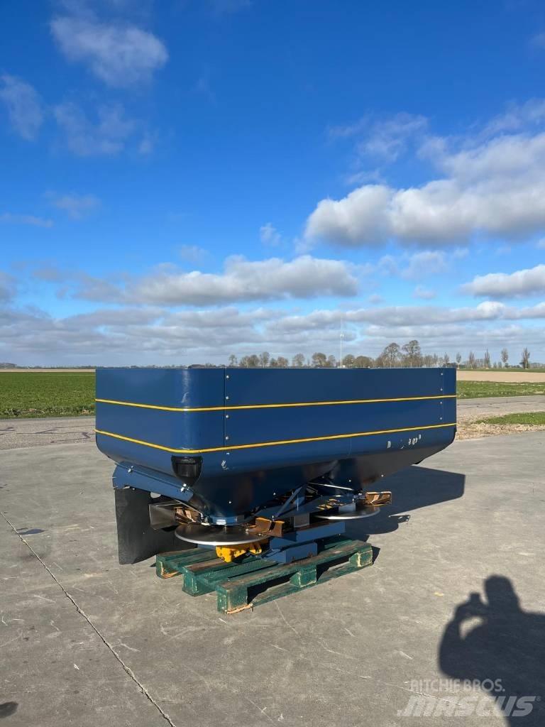 Bogballe L2 Mineral spreaders