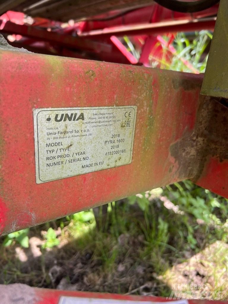 Unia PYRA 1600 Potato harvesters