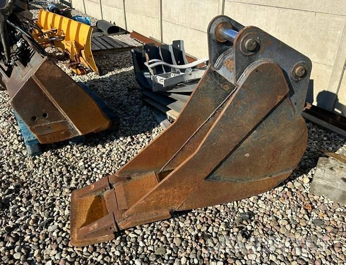 Komatsu PW 160-7E0 Backhoes